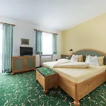 Krimmlerfaelle Hotel 4*