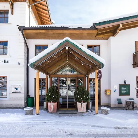 Hotell Krimmlerfälle 4*